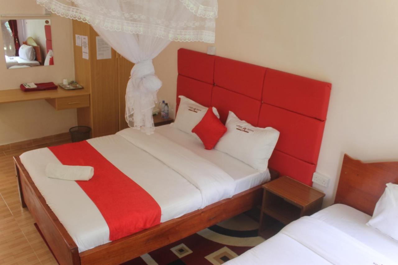 Vienna Woods Hotel נקורו מראה חיצוני תמונה