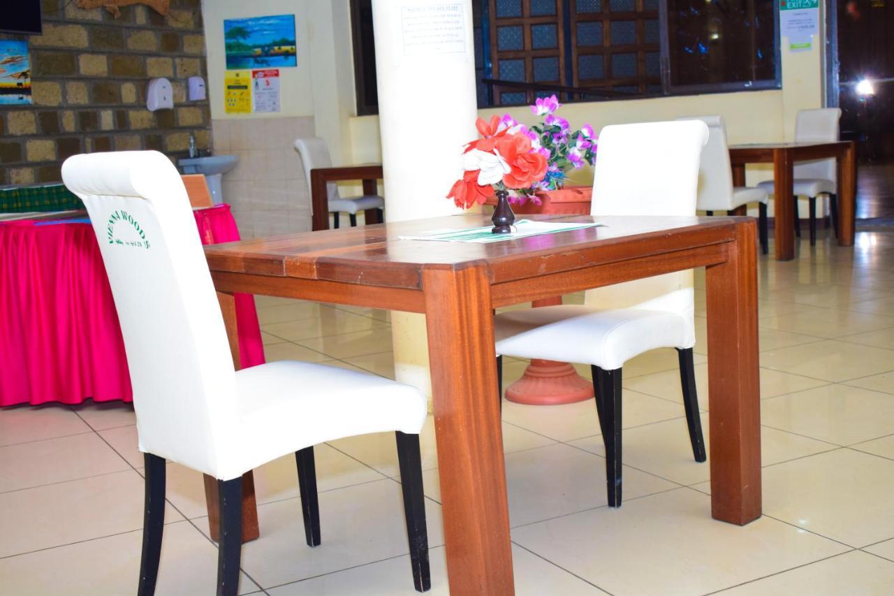Vienna Woods Hotel נקורו מראה חיצוני תמונה
